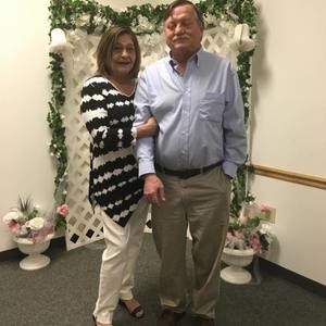 Meet your Posher, Amparo